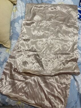 Ulta Beauty Satin Pillowcase Pair in Light Champagne, 2 pieces
